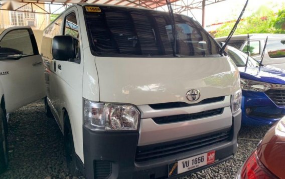 White Toyota Hiace 2017 Manual Diesel for sale in Quezon City-2