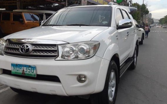 Toyota Fortuner 2011 Automatic Diesel for sale in Quezon City-1