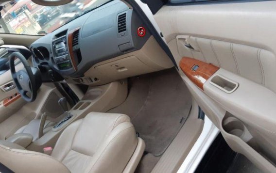 Toyota Fortuner 2011 Automatic Diesel for sale in Quezon City-8