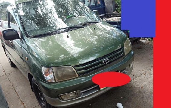 Selling 2nd Hand Toyota Noah 2004 in Quezon City