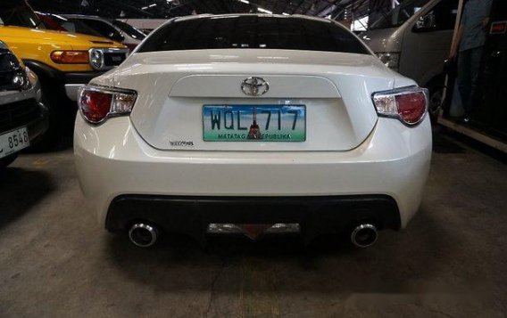 Sell Used 2014 Toyota 86 at 18000 km in Makati-4