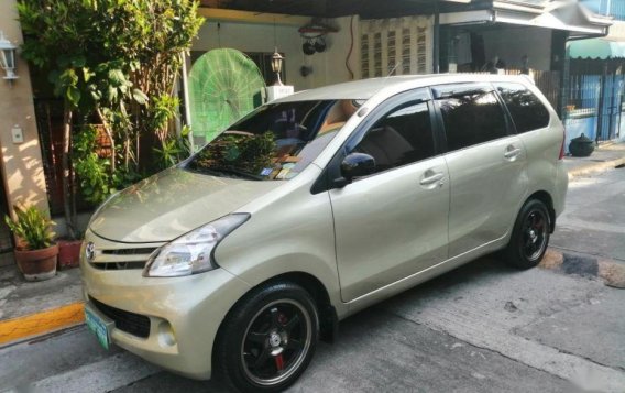 Selling Toyota Avanza 2014 Manual Gasoline in Parañaque