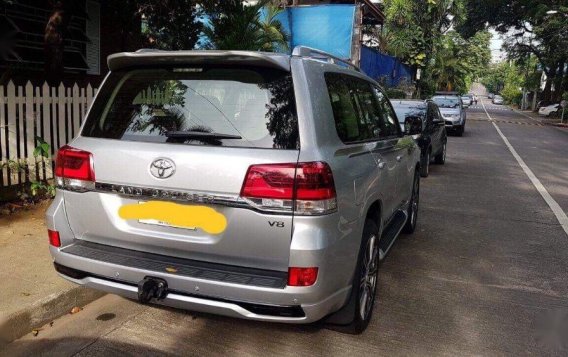 Selling Toyota Land Cruiser 2018 Automatic Diesel in Pasig-1