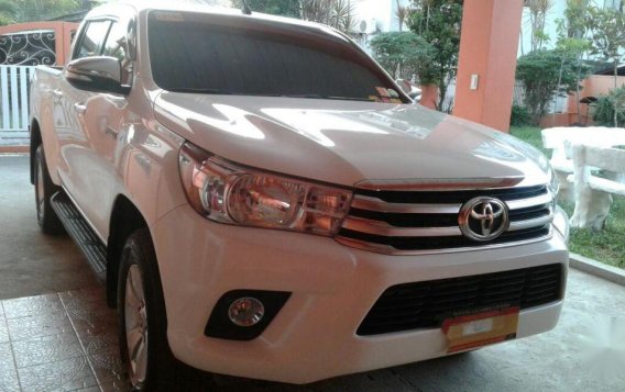 Selling Toyota Hilux 2016 Automatic Diesel in Calamba-2