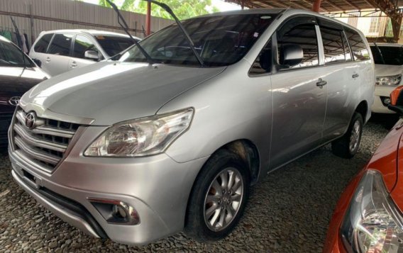 Selling Silver Toyota Innova 2016 Manual Diesel in Quezon City-1