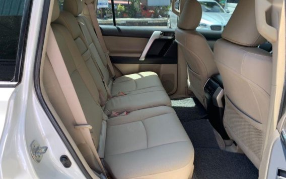 Toyota Land Cruiser 2011 Automatic Gasoline for sale in Pasig-10