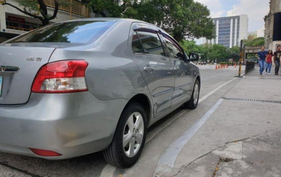 Selling 2nd Hand Toyota Vios 2009 in Manila-10