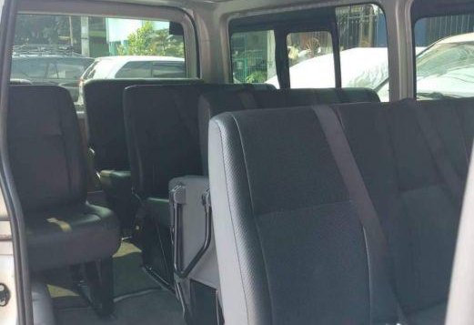 Used Toyota Hiace 2017 Manual Diesel for sale in Malabon-2