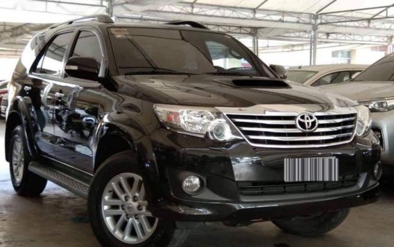 Selling 2nd Hand Toyota Fortuner 2014 in Makati -3
