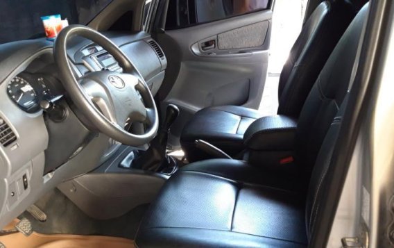 Toyota Innova 2013 Manual Diesel for sale in Quezon City-1