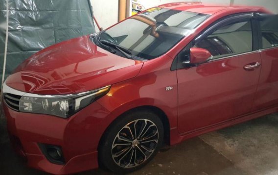 Selling 2nd Hand Toyota Corolla Altis 2015 in Manila-3