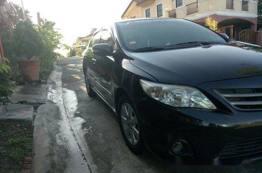 Sell Black 2011 Toyota Corolla Altis in Manila