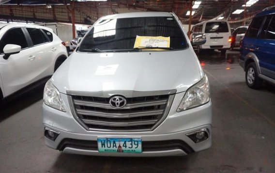 Selling Silver Toyota Innova 2014 Automatic Diesel in Manila-1
