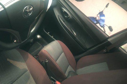 Selling Red Toyota Vios 2017 in Quezon City-1