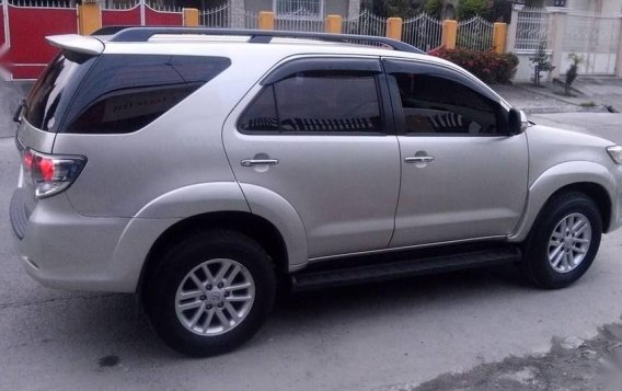 2nd Hand Toyota Fortuner 2012 Automatic Diesel for sale in Angeles-3