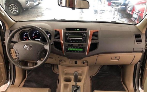 2010 Toyota Fortuner for sale in Makati-2