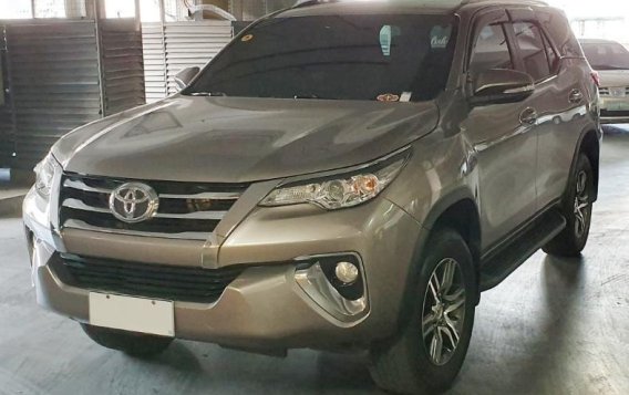 Selling 2nd Hand Toyota Fortuner 2017 in Quezon City-1