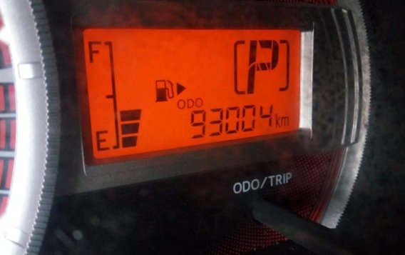 Selling Toyota Avanza 2014 Automatic Gasoline in Quezon City-4