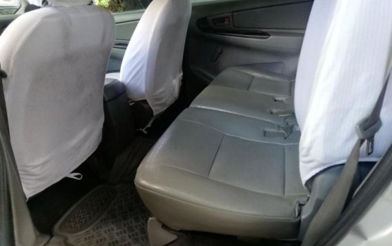 2006 Toyota Innova for sale in Quezon City-2