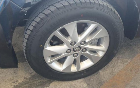 Toyota Innova 2017 Manual Diesel for sale in Quezon City-2