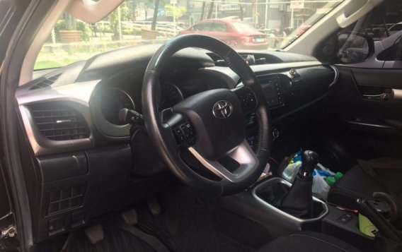 2015 Toyota Hilux for sale in Manila-2