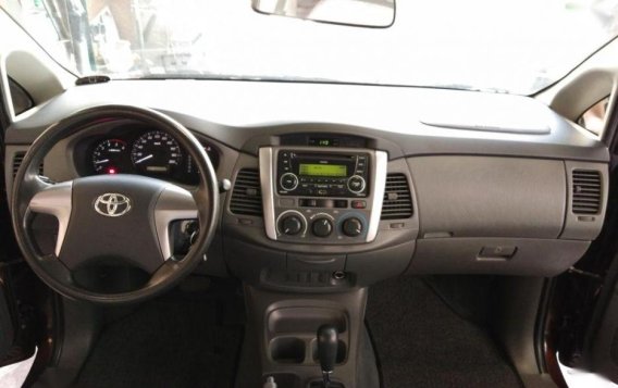 2nd Hand Toyota Innova 2014 for sale in Makati-4