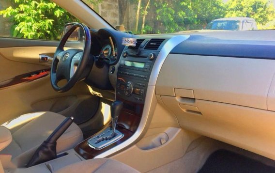 Used Toyota Altis 2011 at 60000 km for sale-2