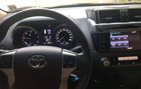 Selling Toyota Land Cruiser Prado 2015 Automatic Diesel in Quezon City-3