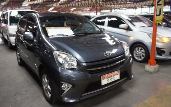 Selling Grey Toyota Wigo 2017 Hatchback in Quezon City-1