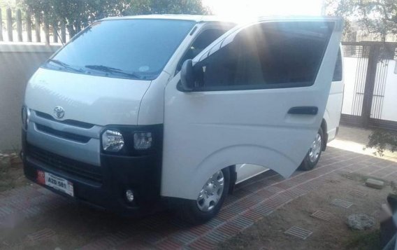 Toyota Hiace 2018 Manual Diesel for sale in Guiguinto-3