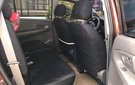Selling 2nd Hand Toyota Innova 2015 in Dasmariñas-2