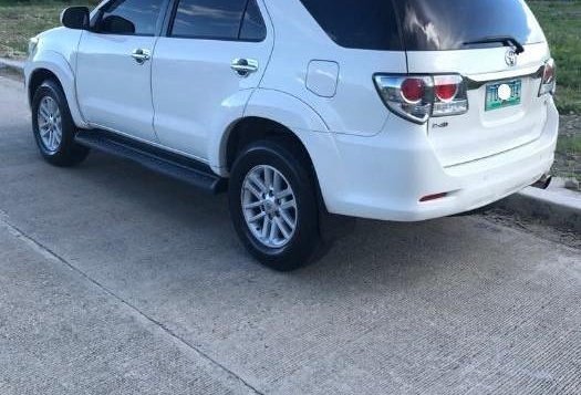 2nd Hand Toyota Fortuner 2012 Automatic Diesel for sale in Pasig-3
