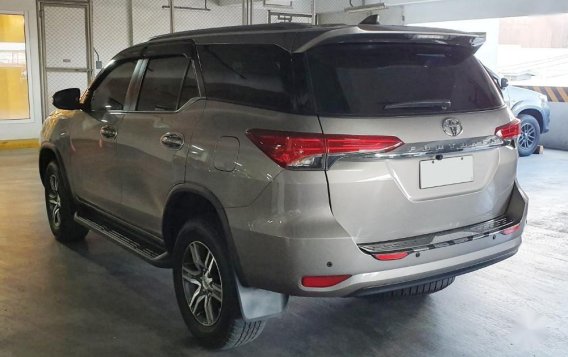 Selling 2nd Hand Toyota Fortuner 2017 in Quezon City-2