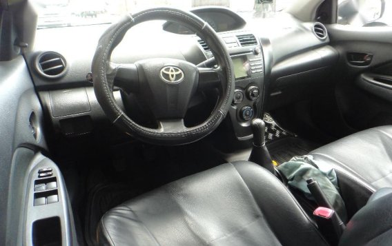 Selling Toyota Vios 2011 Manual Gasoline in Quezon City-3