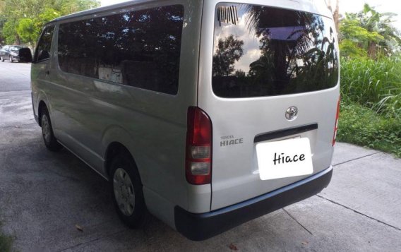 2nd Hand Toyota Hiace 2015 at 60000 km for sale-9