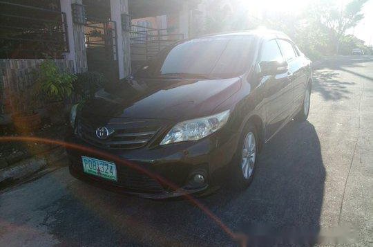 Sell Black 2011 Toyota Corolla Altis in Manila-4