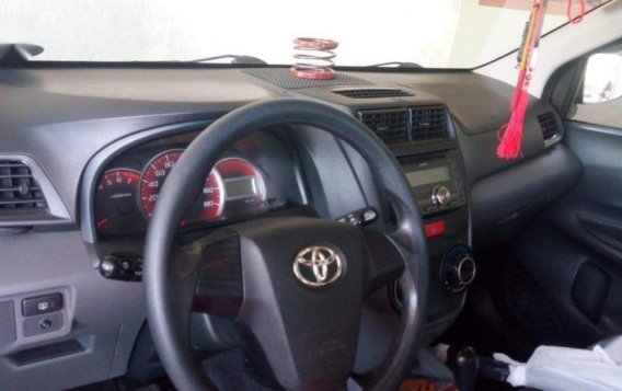 Selling Toyota Avanza 2014 Automatic Gasoline in Quezon City-7