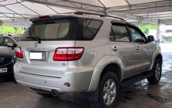 2010 Toyota Fortuner for sale in Makati-4
