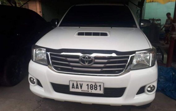 Selling Toyota Hilux 2015 Automatic Diesel in San Fernando-7
