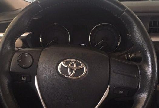 2nd Hand Toyota Altis 2014 for sale in Parañaque-2