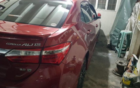 Selling 2nd Hand Toyota Corolla Altis 2015 in Manila-3