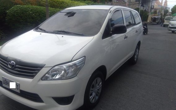 Toyota Innova 2015 at 90000 km for sale in Manila-4