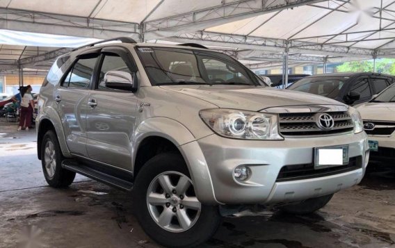 2010 Toyota Fortuner for sale in Makati-6