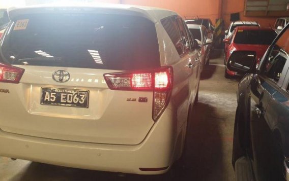 Pearlwhite Toyota Innova 2018 for sale in Quezon City-9