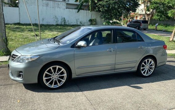 Sell 2nd Hand 2011 Toyota Altis Automatic Gasoline in Las Piñas-3