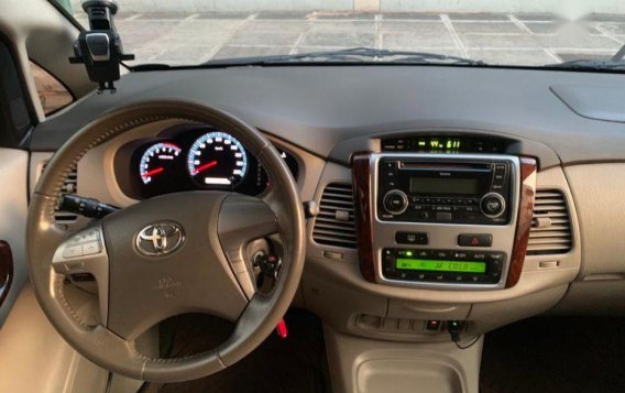 Selling 2nd Hand Toyota Innova 2012 in Taguig-3