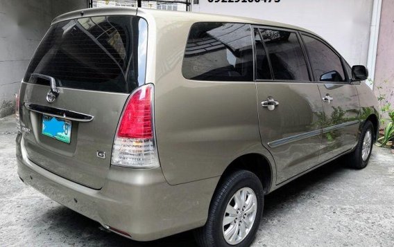 Used Toyota Innova 2010 at 70000 km for sale-7