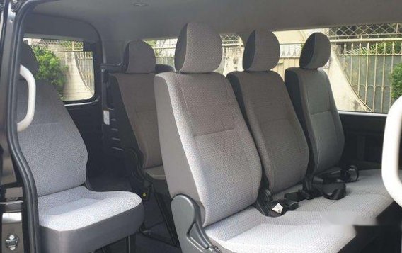 Selling Black Toyota Hiace 2018 at 1900 km in Quezon City-5