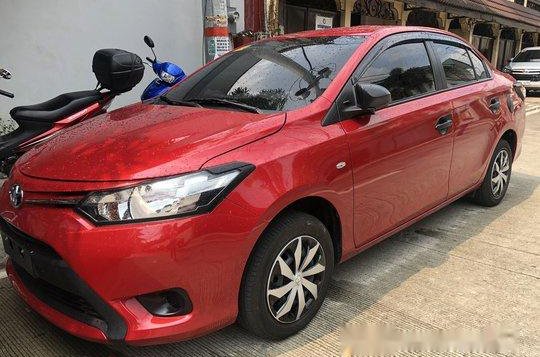 Selling Red Toyota Vios 2017 in Quezon City-3