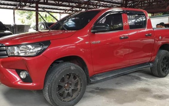 2nd Hand Toyota Hilux 2018 at 10000 km for sale